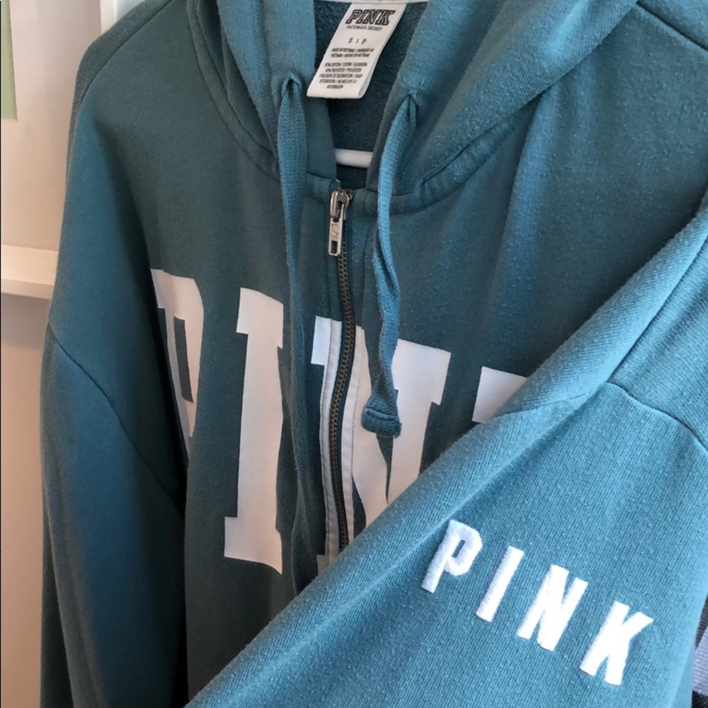 Victoria’s Scrent PINK hoodie - Picture 3 of 4